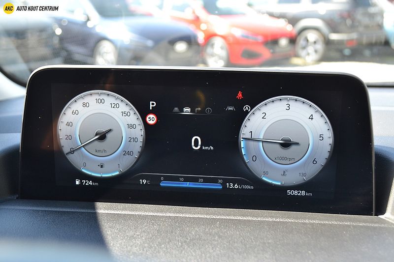 Hyundai Staria 2.2CRDi PREMIUM A/T- 9 MÍST - fotka 65 z 79