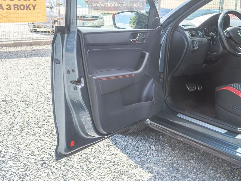 Škoda Rapid (2016) ČR 1.2T DSG – MONTE CARLO - fotka 13 z 48