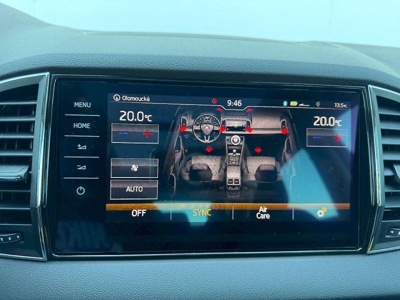 Škoda Karoq (2018) 1.5TSI 110kW DSG Style Pano Ků - fotka 21 z 35