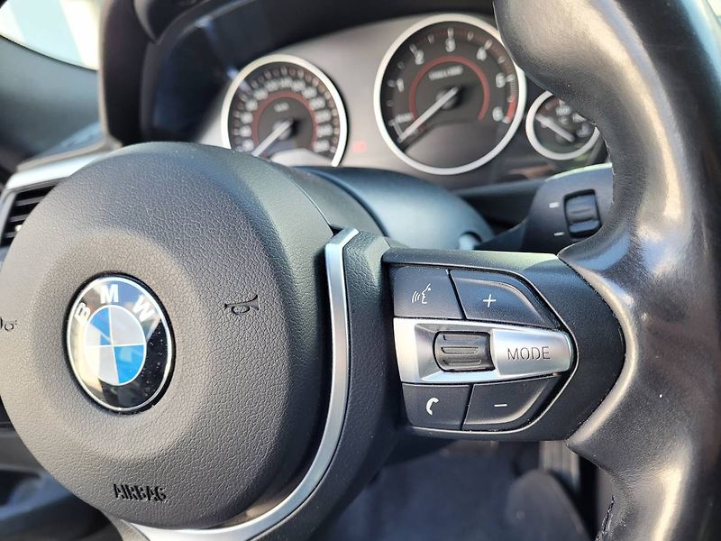 BMW Řada 3 330d GT M Paket - fotka 18 z 37