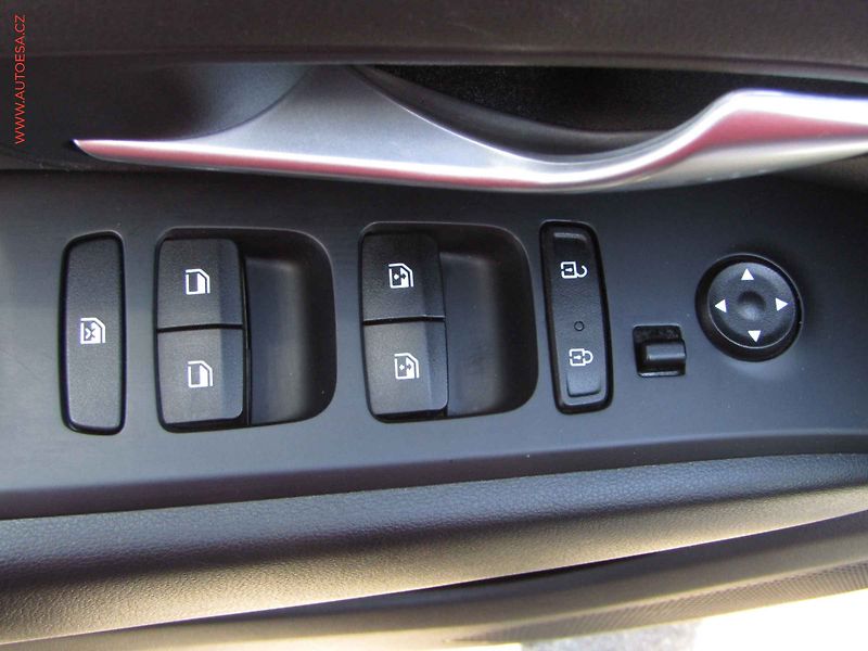 Hyundai Tucson (2022) 1.6 T-GDi, 1.maj,ČR, servis - fotka 11 z 20