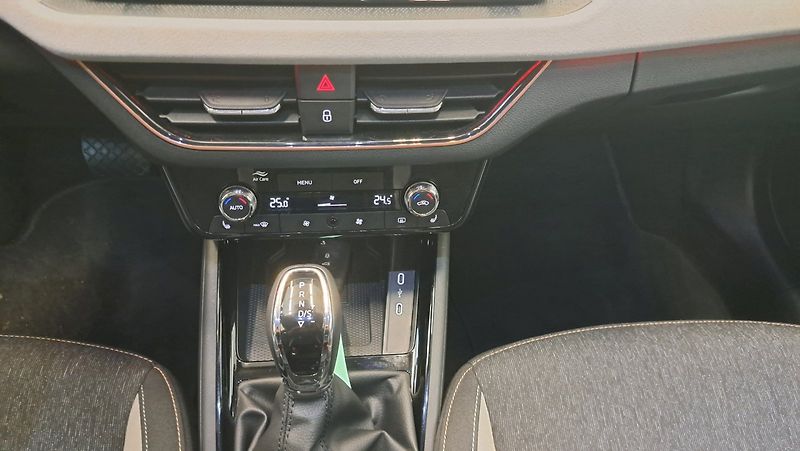 Škoda Kamiq (2025) Top Selection 1,0 TSI 85 kW DS - fotka 19 z 23