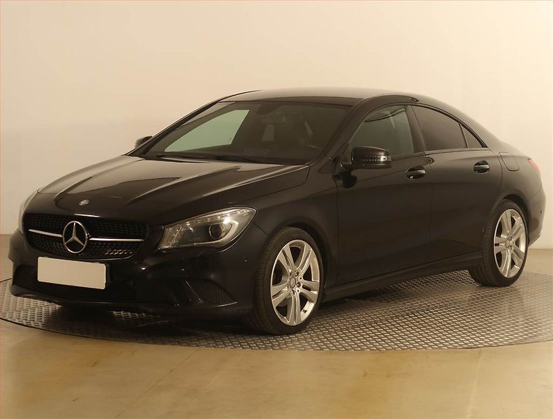 Mercedes-Benz CLA (2014) 200 CDI, Automat, Kůže - fotka 2 z 18