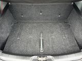 Volvo V40 (2014) 1.6 D, AC, tempo, park.čidla - náhled 7