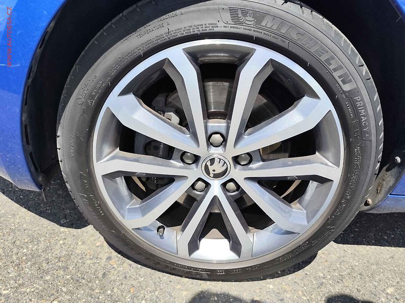 Škoda Octavia (2019) 2.0TDI, ČR, Style, LED, panor - fotka 33 z 33