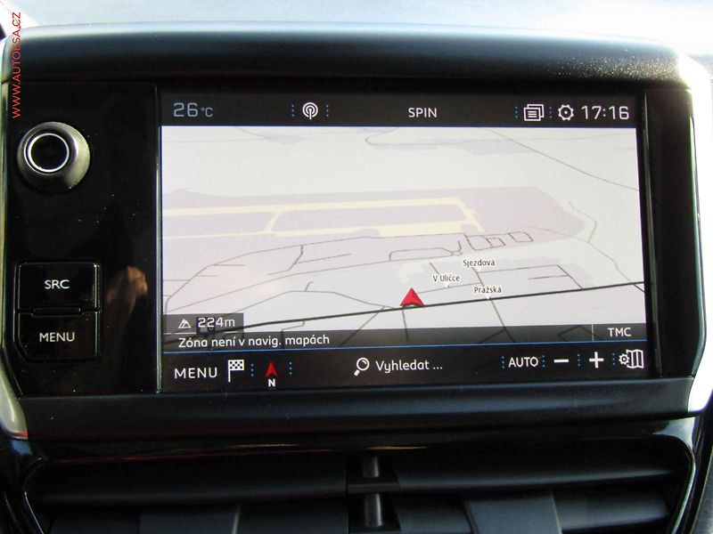 Peugeot 2008 (2019) 1.2PT, Crossway, AT, panor - fotka 15 z 22