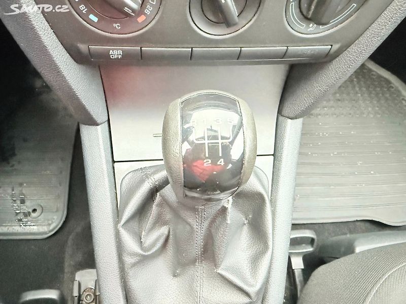 Škoda Octavia 1.9TDI 77kW - fotka 15 z 27