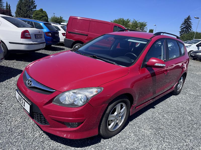 Hyundai i30 1.4i, 2012, 1.Majitel - fotka 3 z 16