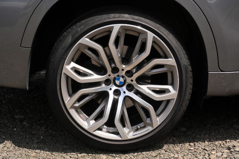 BMW X6 M50d, ČR, Tažné, Ventilace,H/K - fotka 11 z 42