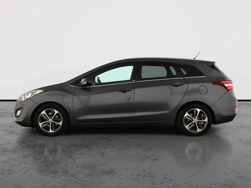 Hyundai i30 (2016) 1.6 GDI, Tempomat - fotka 3 z 14
