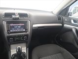 Škoda Octavia (2011) 1.6 TDI, Tažné, jezdí výborně - náhled 8