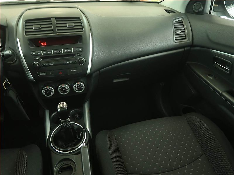 Mitsubishi ASX (2010) 1.8 DI-D MIVEC, Xenony - fotka 8 z 15
