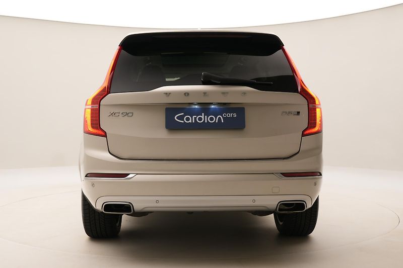 Volvo XC90 D5 AWD INSCRIPTION REZERVACE - fotka 11 z 56