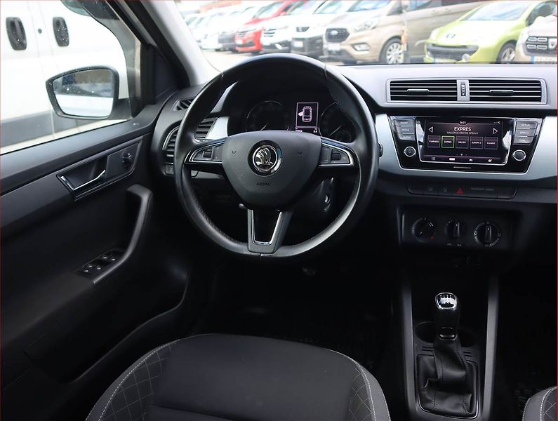 Škoda Fabia (2019) Ambition Plus 1.0 TSI - fotka 7 z 19