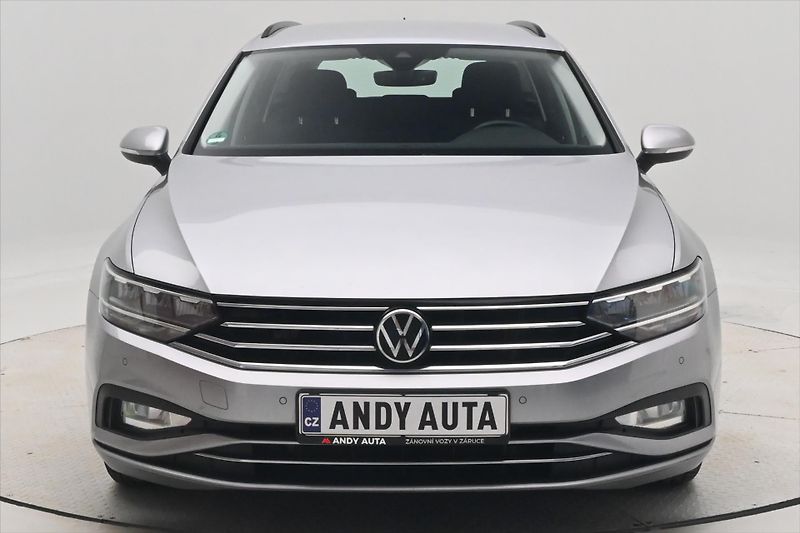 Volkswagen Passat 2,0 TDI 110 KW DSG Business Zá - fotka 2 z 32