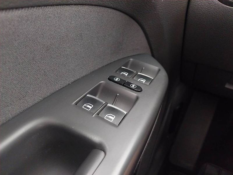 Volkswagen Touran (2013) Comfortline 1.6 TDI - fotka 15 z 21