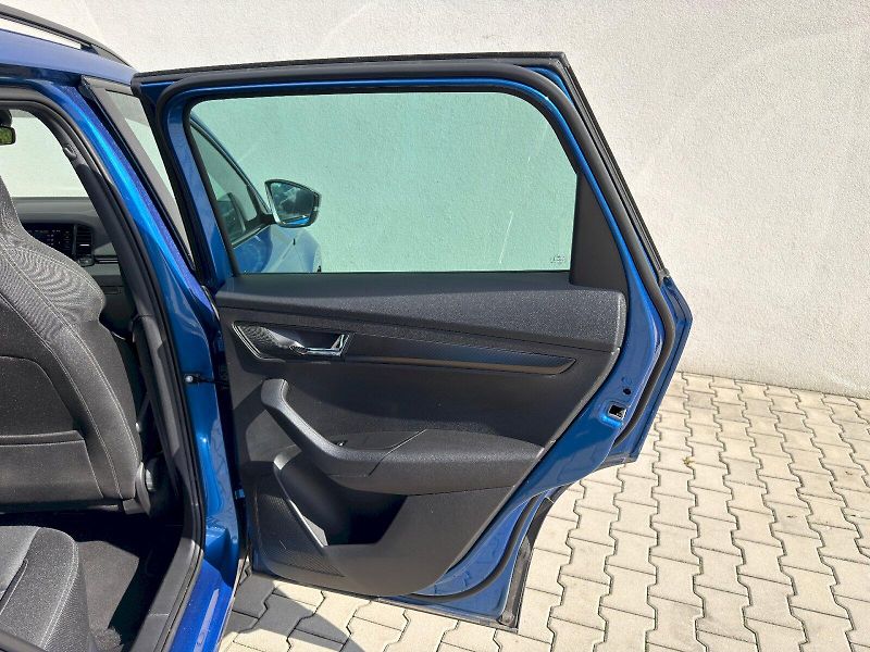 Škoda Karoq (2024) SPORTLINE TSI 1.5/110KW 7AP - fotka 8 z 38