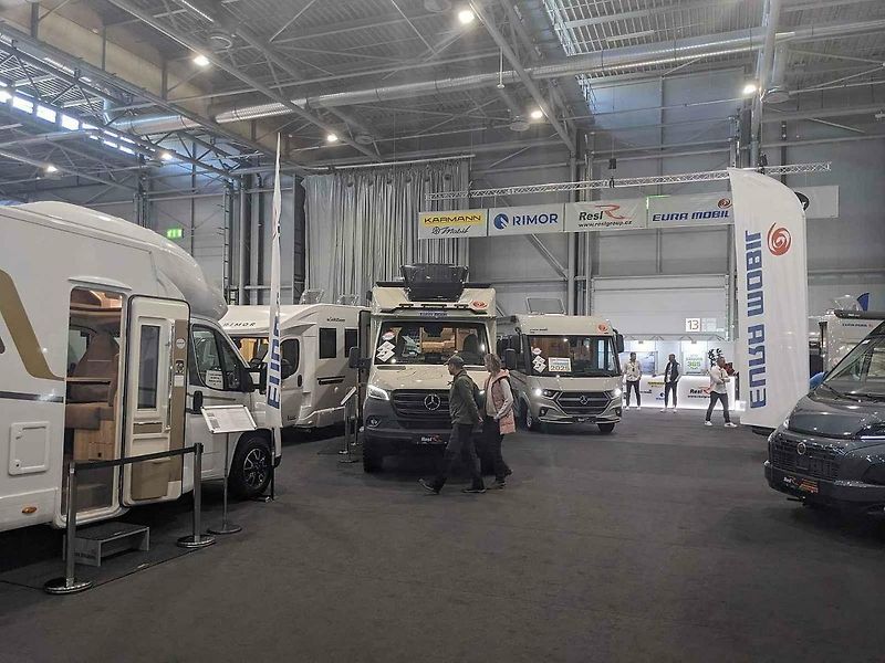 Na Caravaningu se představily expediční speciály, které zvládnou projet i Saharou