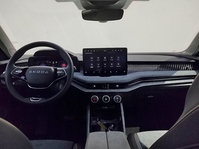 Škoda Superb (2025) combi Selection 2,0 Tdi 110 Kw - fotka 5 z 37