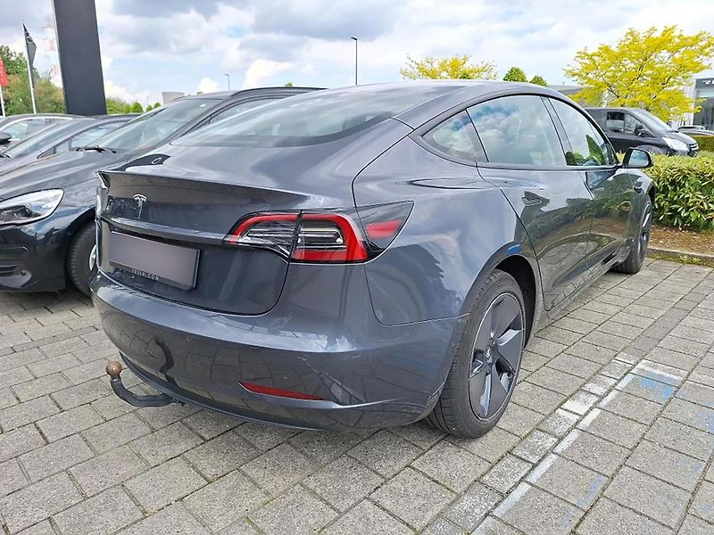 Tesla Model 3 (2021)  RWD Refresh LFP - fotka 2 z 7