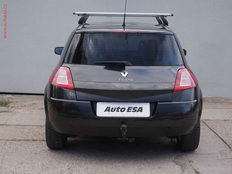 Renault Mégane (2003) 1.6 i, Panorama - fotka 5 z 16