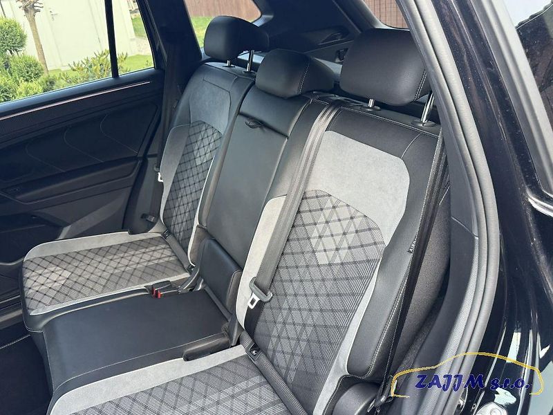 Volkswagen Tiguan Allspace R-line 2.0TDI 147kw 4x4 DSG - fotka 35 z 51