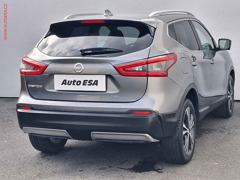Nissan Qashqai (2019) 1.3DiG-T, N-Connecta, AT - fotka 4 z 21