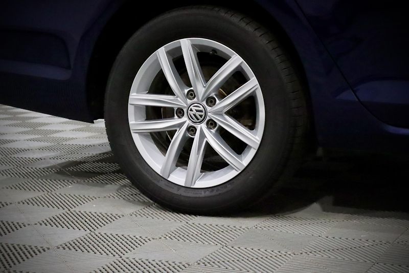 Volkswagen Golf 7 FL 1.4 TSI 110 kW Highline - fotka 8 z 35