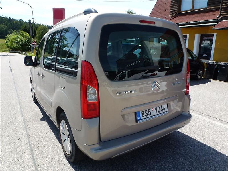 Citroën Berlingo 1,6 HDI  Multispace - fotka 13 z 44