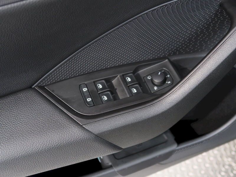 Škoda Octavia (2025) SPORTLINE 2.0TDI 110KW DSG PAN - fotka 38 z 41
