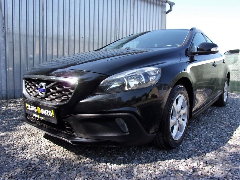Volvo V40 1.6 D2 84kW CROSS COUNTRY@TOP@ - fotografie inzerátu