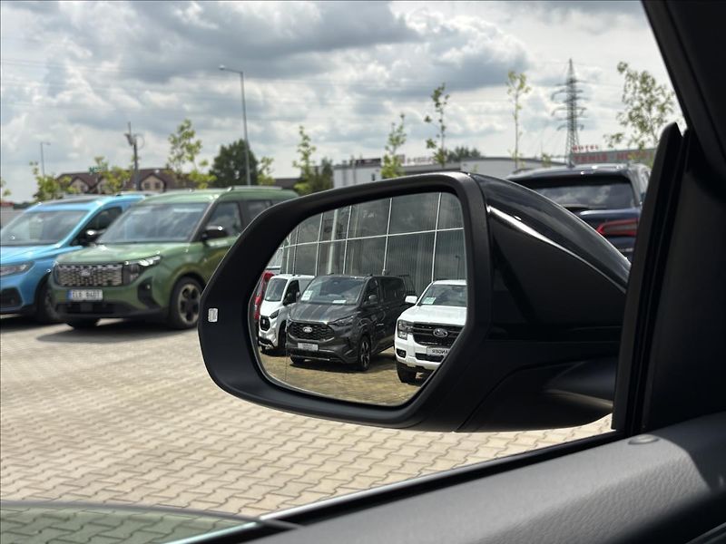 Audi Q8 3,0 TFSI V6 Quattro 250kW - fotka 11 z 34