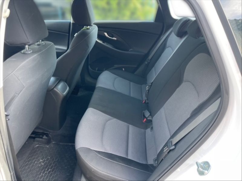Hyundai i30 1,0 TGDI Family Comfort - fotka 8 z 11