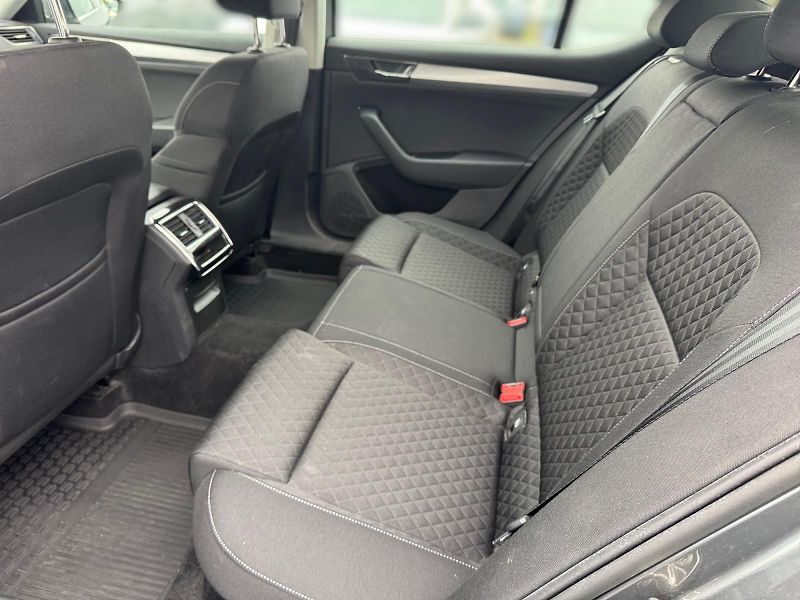 Škoda Superb (2022) AMBITION 2.0TDI 110kW DSG CZ - fotka 8 z 11