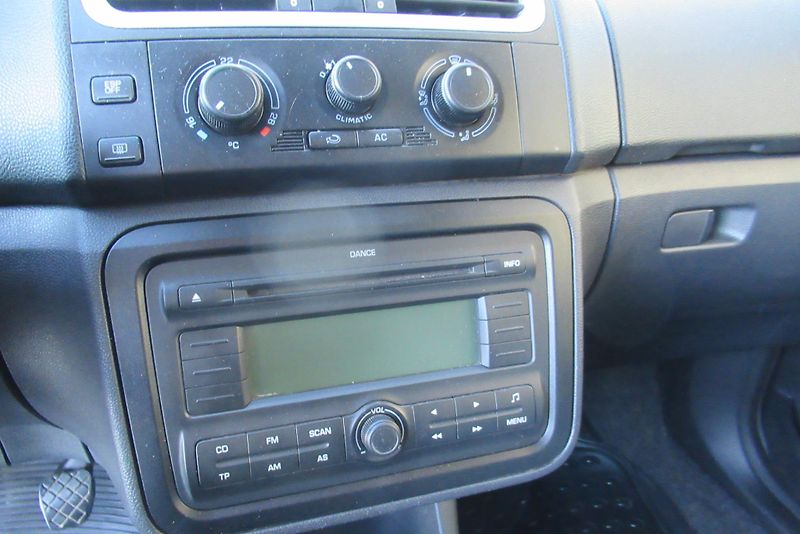Škoda Fabia 1.2 HTP KLIMA  - fotka 13 z 19