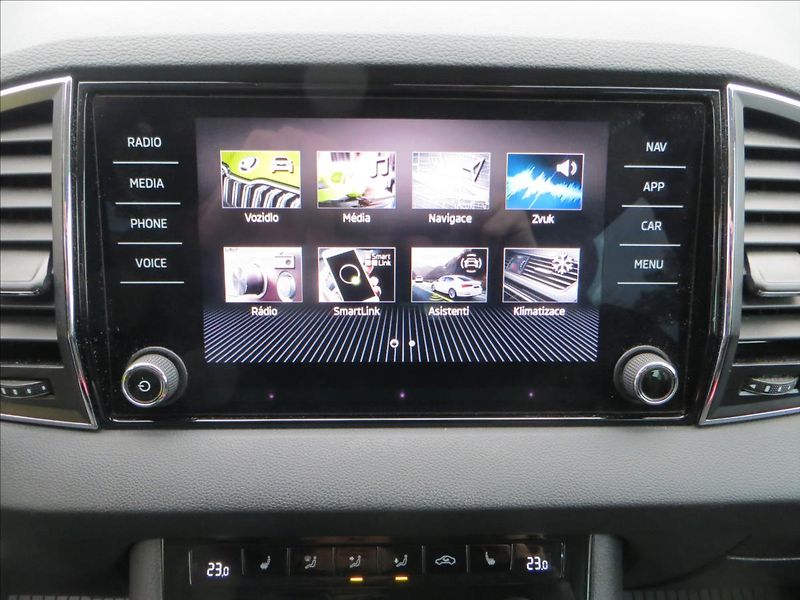 Škoda Karoq 2,0 TDI 110kw Style 4x4 DSG - fotka 19 z 28
