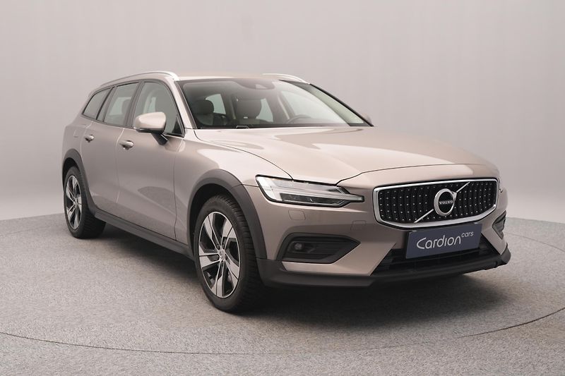 Volvo V60 CC D4 AWD MOMENTUM POLESTAR  - fotka 12 z 40