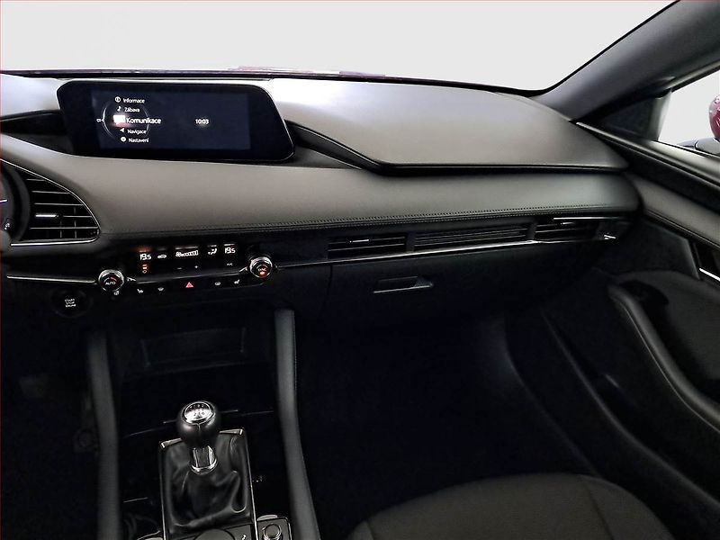 Mazda 3 (2023) 2.0 Skyactiv-G - fotka 8 z 20