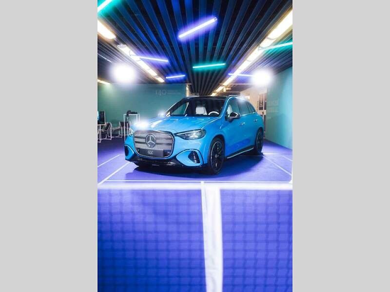 Mercedes-Benz letos odstartoval novou éru jako globální partner ženského tenisu (WTA). Své ambice v tomto sportu nyní potvrzuje i v České republice, kde v rámci ostravského turnaje představuje dvě klíčové novinky: novou generaci modelů GLB a GLC.