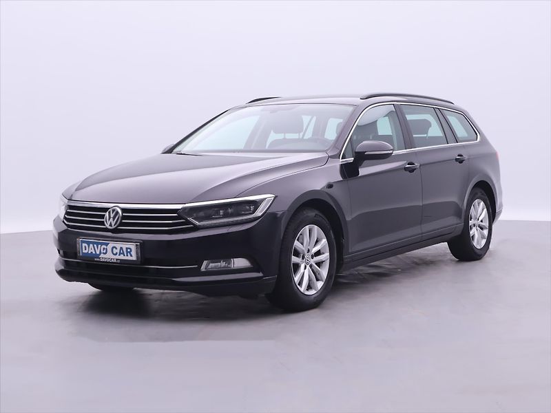 Volkswagen Passat 1,6 TDI Highline NAVI LED - fotka 3 z 25