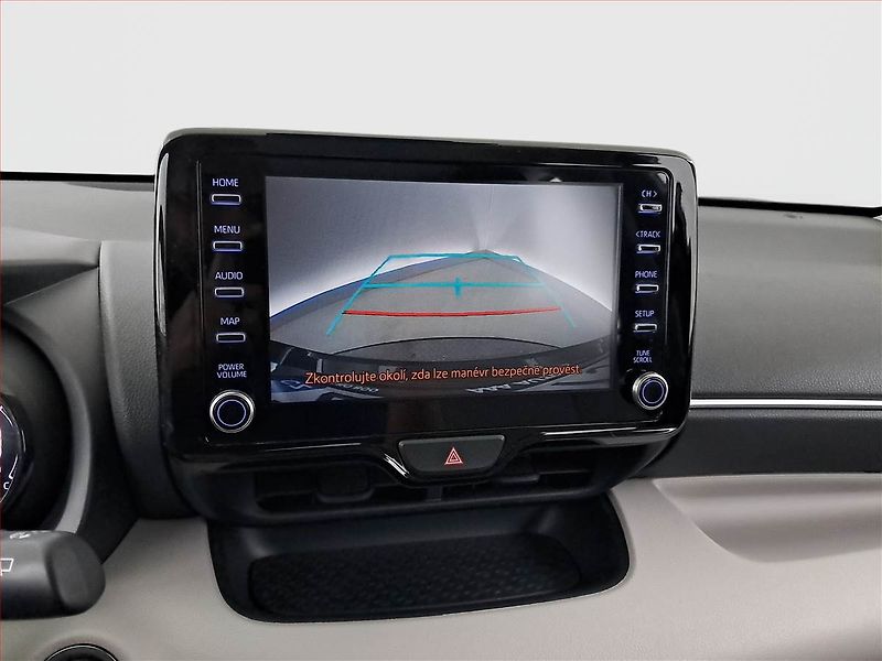 Toyota Yaris (2020) 1.5 VVT-i, Kůže, Tempomat - fotka 16 z 16