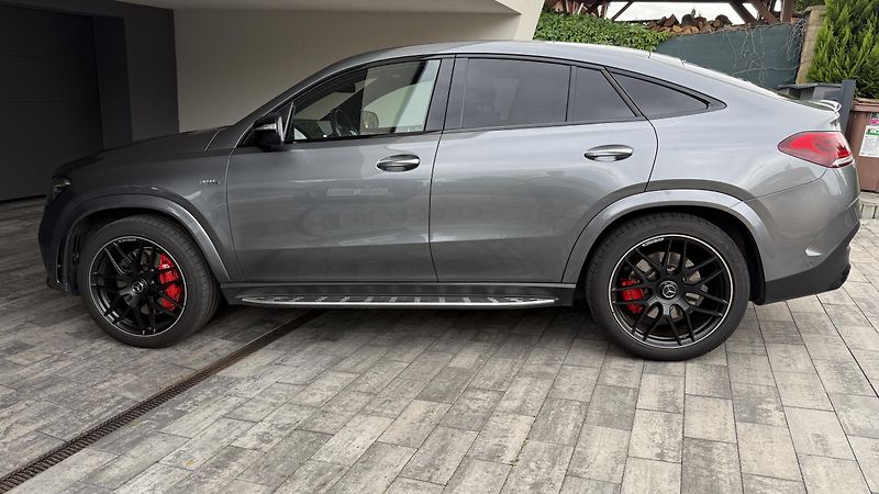 Mercedes-Benz GLE (2022) AMG GLE 53 4 MATIC+ COUPE - fotka 7 z 29