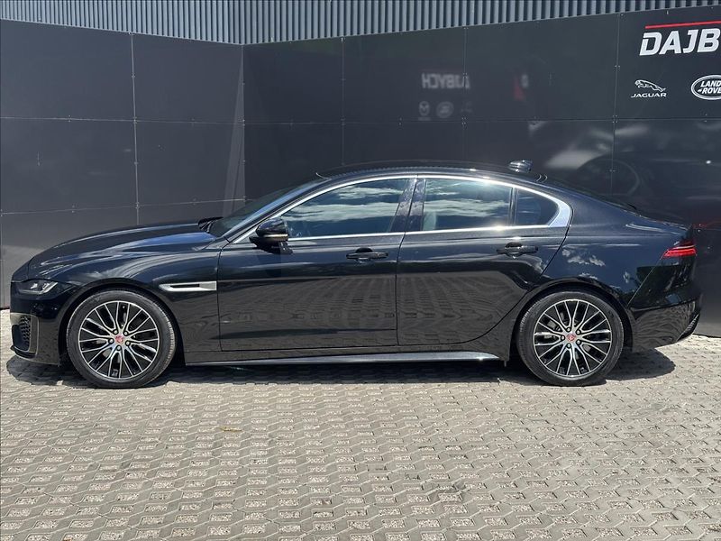 Jaguar XE 2,0 D180 R-Dynamic S AT DPH - fotka 5 z 31