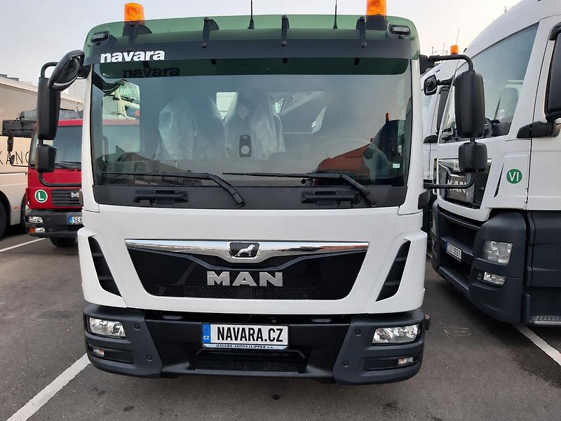 MAN TGL VALNÍK S HYDRAULICKOU RUKOU  - fotka 9 z 9