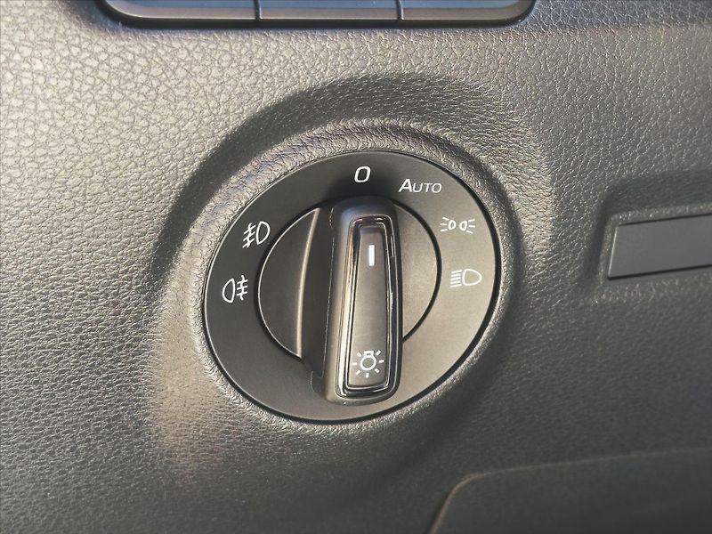 Škoda Fabia 1,0 TSI 81kW CZ Monte Carlo - fotka 16 z 36