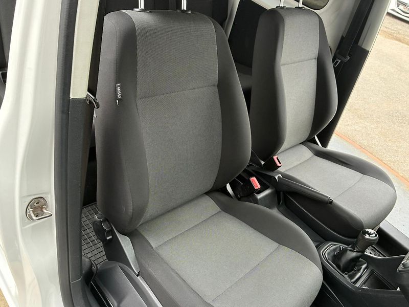 Volkswagen Caddy (2016) MAXI, 2.0TDi, 75KW, 7 MÍST - fotka 19 z 19