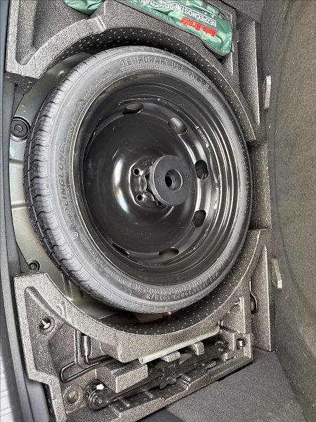 Škoda Karoq 2,0 TDI 110 kW DSG DPH ČR - fotka 33 z 35
