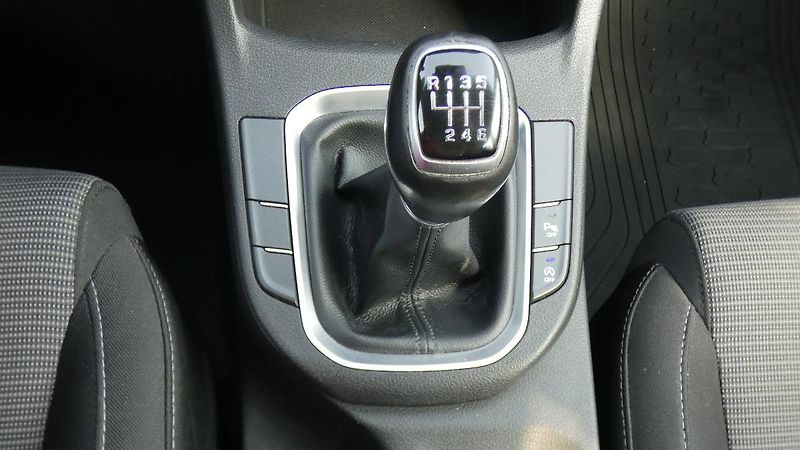Hyundai i30 Kombi 1,0 T-GDI Trikolor - fotka 18 z 24