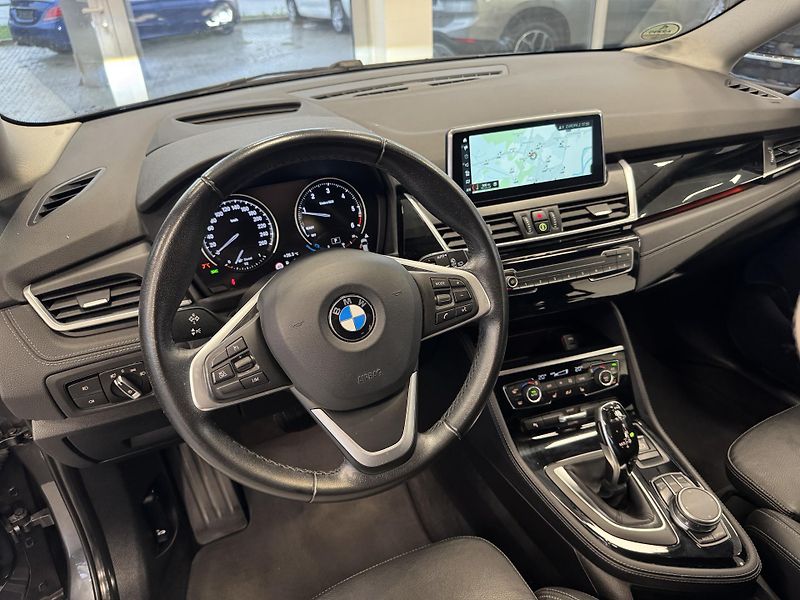 BMW Řada 2 (2018) 218d xDrive Grand Tourer - fotka 13 z 31