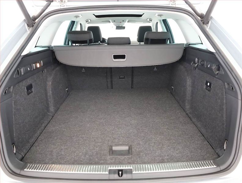 Škoda Superb (2018) Style 2.0 TDI, 4X4, Automat - fotka 16 z 17